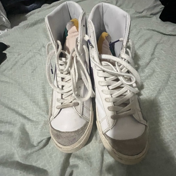 blazers size nine just need to be cleaned - Picture 2 of 3